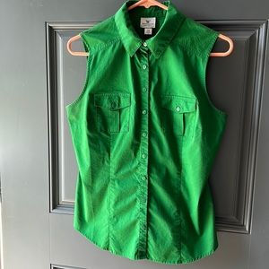 Worthington Sleeveless Green Top size Petite Medium.